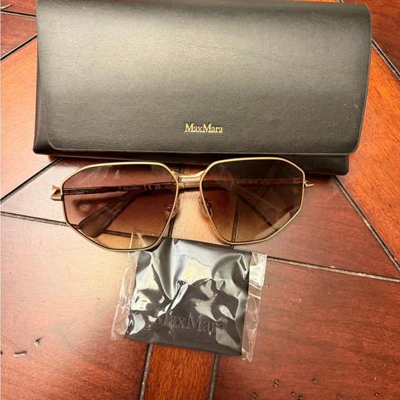 NITB MaxMara Miller-4 Sunglasses main image 8
